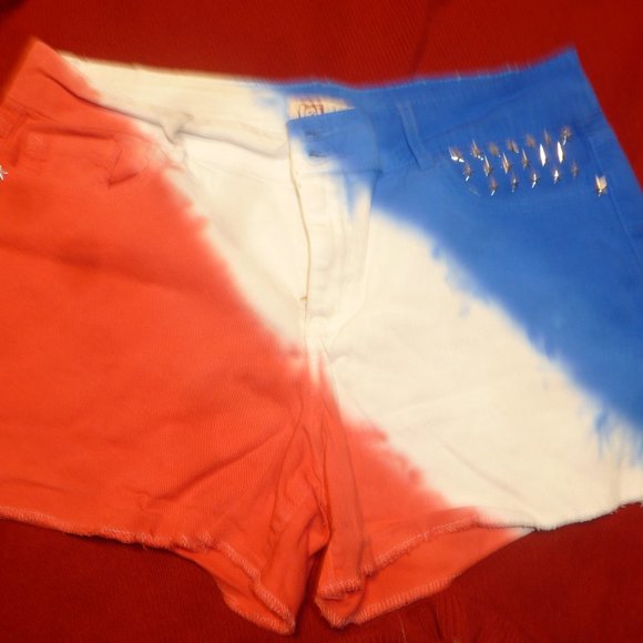 LEI Ashley LOW RISE Red, White, and Blue Tie-Dyed Denim Shorts Sz 17 - Picture 4 of 13